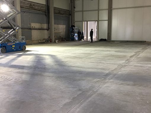 Maisto pramonės gamybinių patalpų grindų betonavimas ir tinkama kietėjančio betono priežiūra